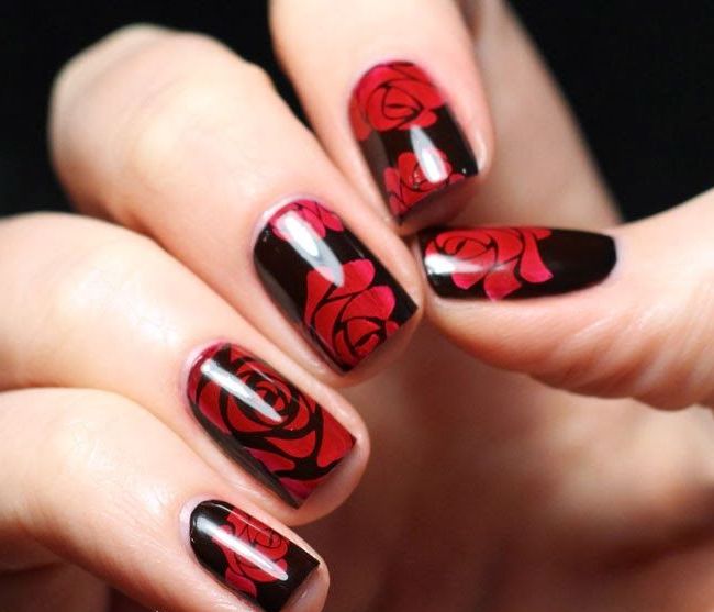 Фото черно-красного маникюра на коротких и длинных ногтях: красивый и модный дизайн