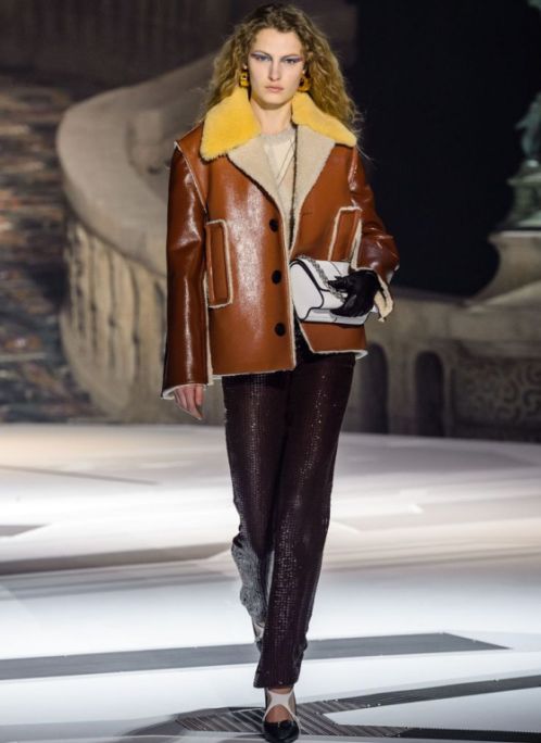 Зимние дубленки женские с мехом - модные модели 2023