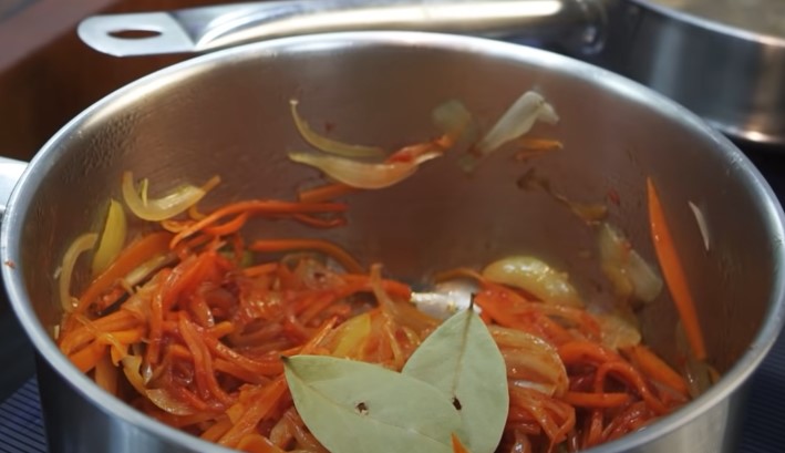 Рыба под маринадом из моркови и лука - 4 классических рецепта