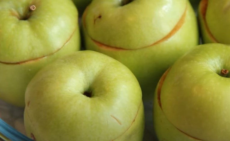 Рецепты фаршированных яблок: какие есть варианты начинок?